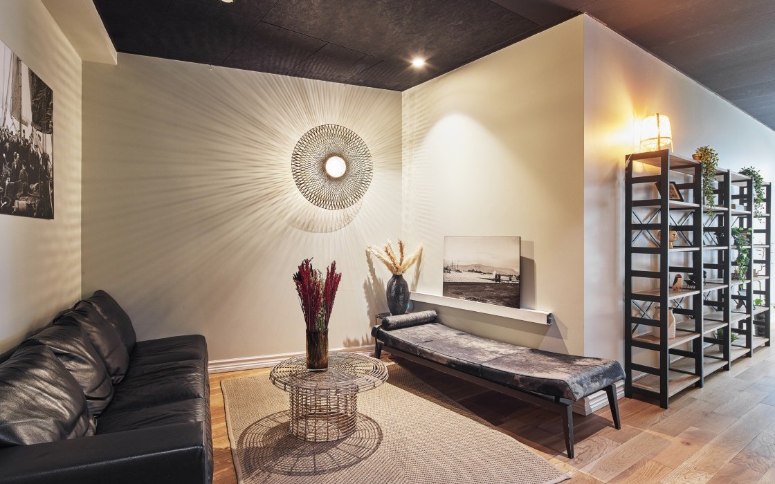 Þingholt apartment lobby