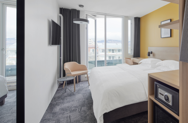 lv-balcony-room-1-2